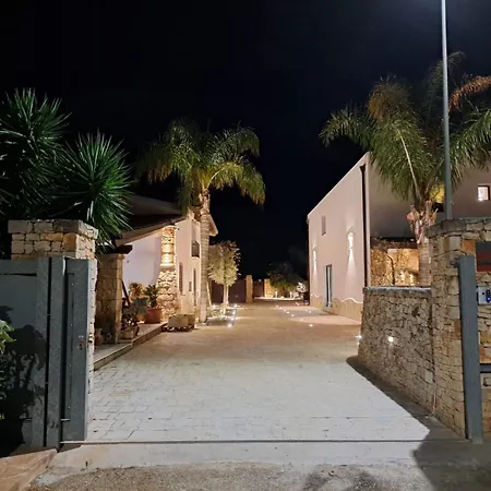 Alojamento de Acomodação e Pequeno-almoço Casale Salento